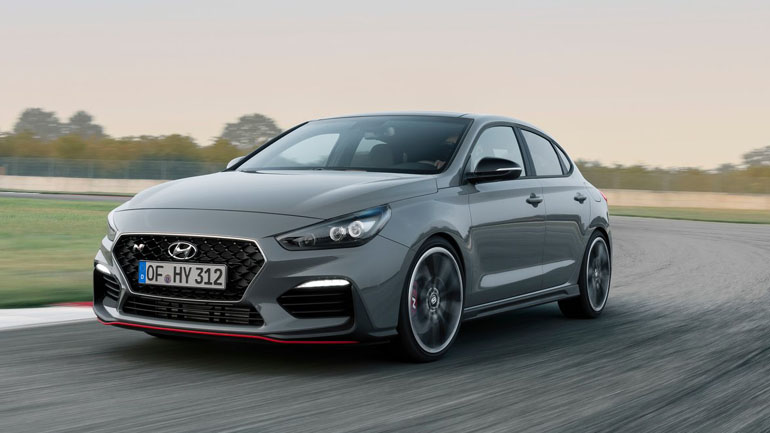 Αυτό είναι το «καυτό» τετράθυρο coupe της Hyundai